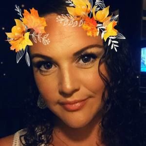 Meet your Posher, Carrie